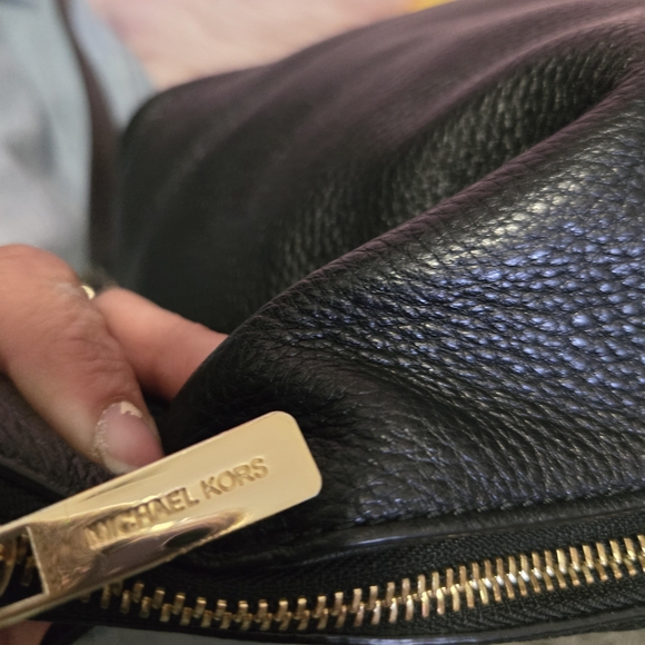 Michael Kors Black Leather Shoulder Bag - Picture 5 of 5